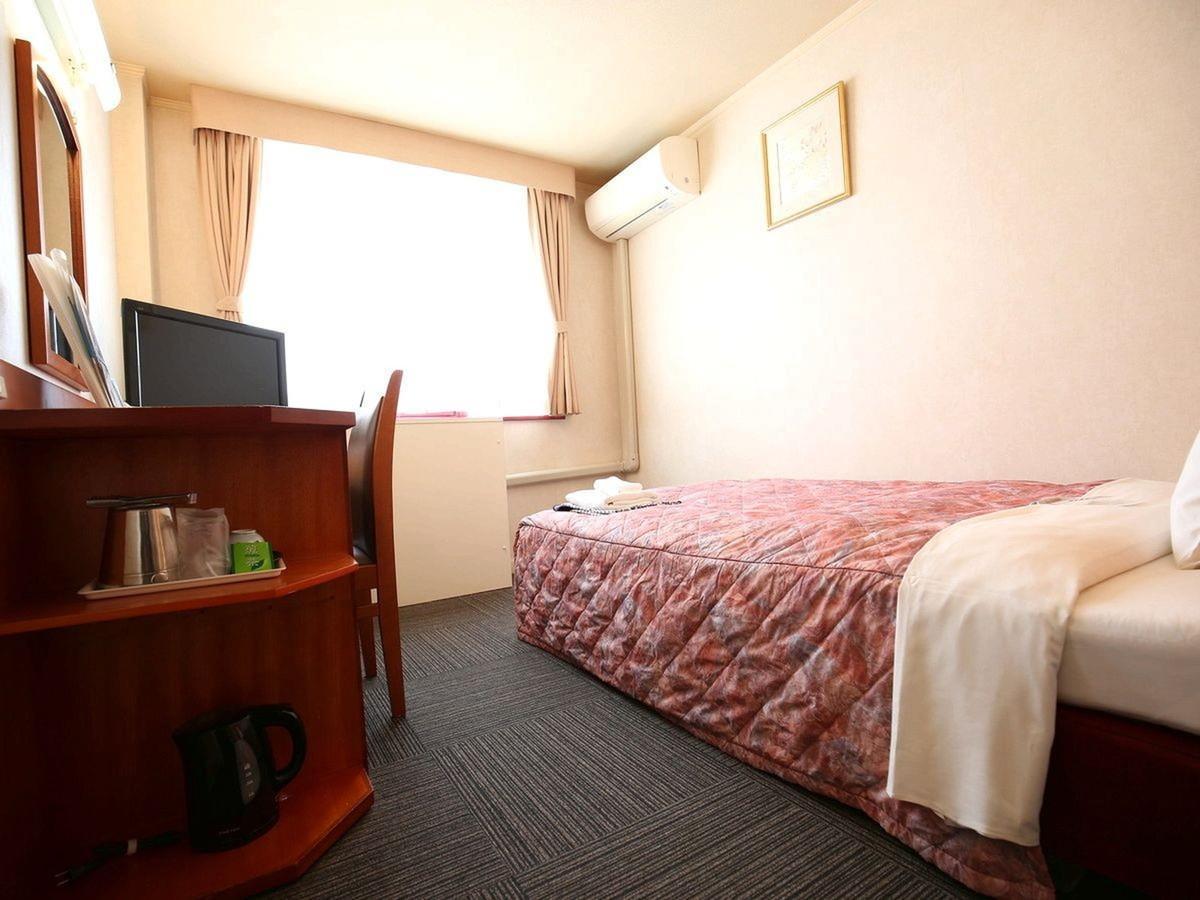 Hotel Himeji Plaza Екстер'єр фото