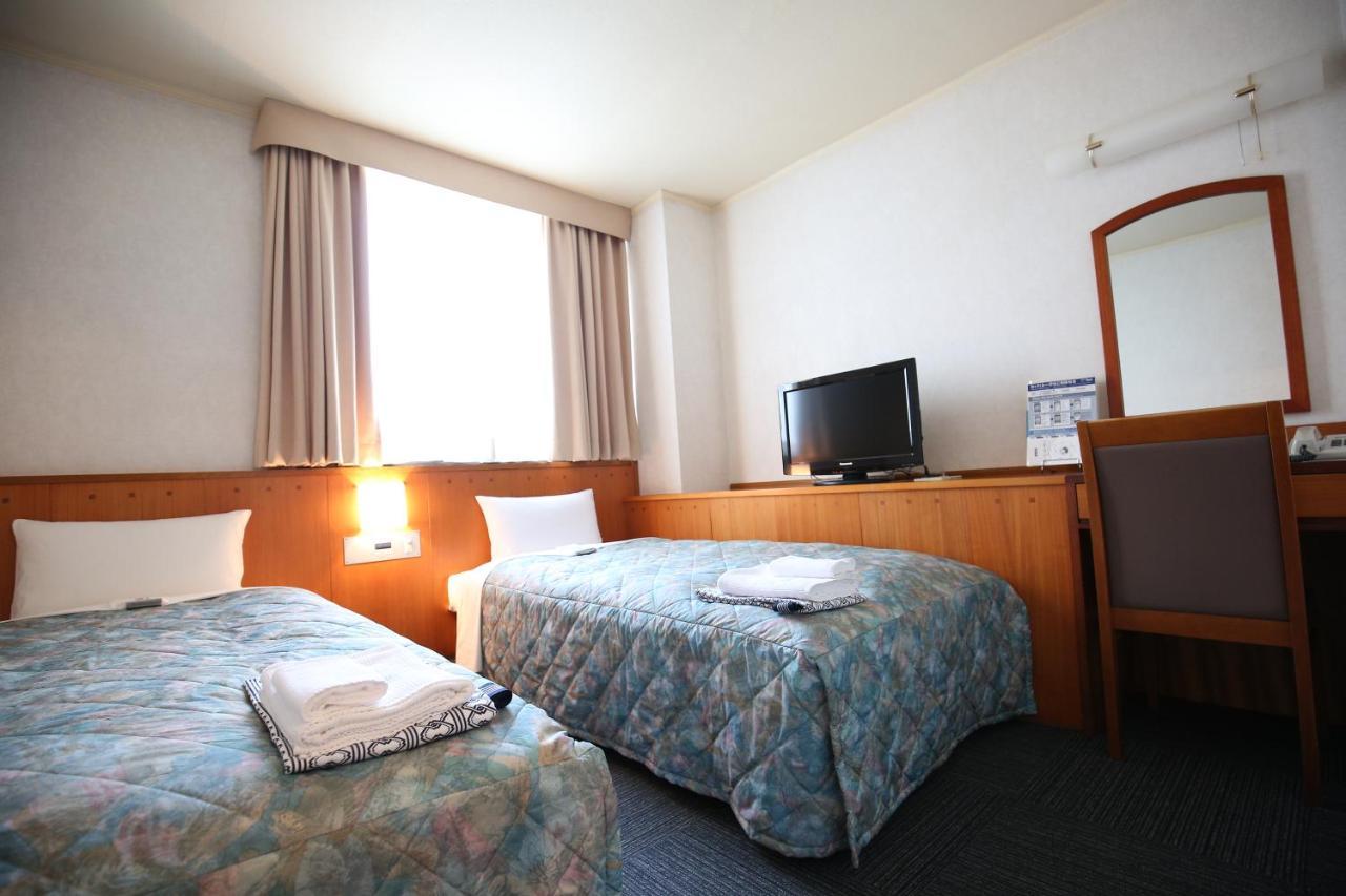 Hotel Himeji Plaza Екстер'єр фото